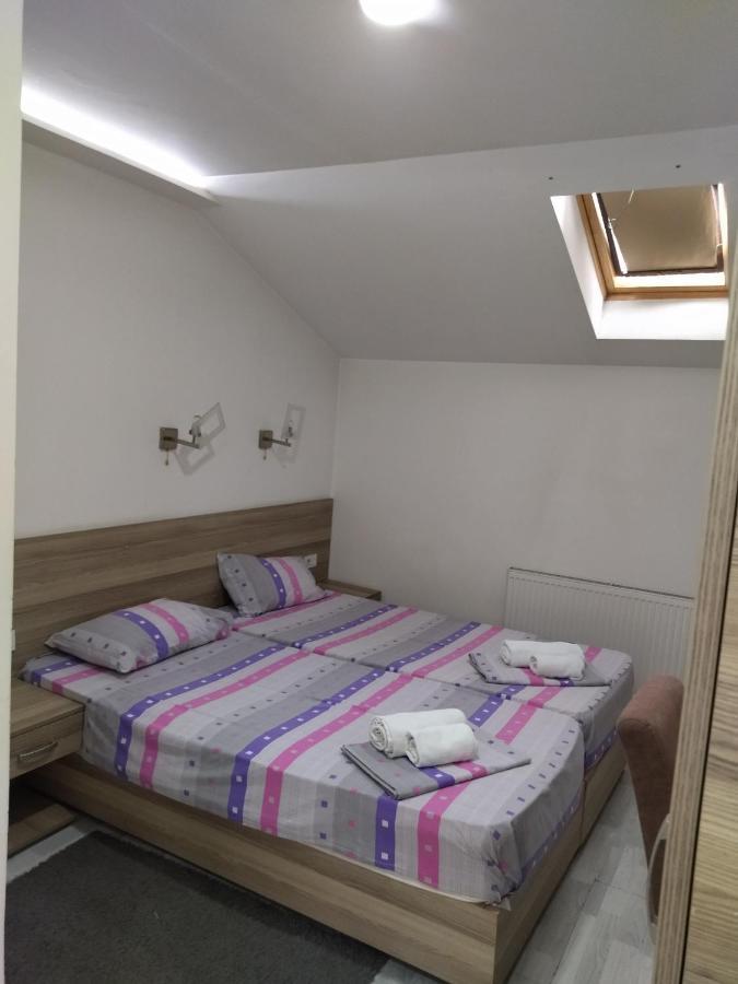 Atina Lux Hostel Leskovac  Buitenkant foto