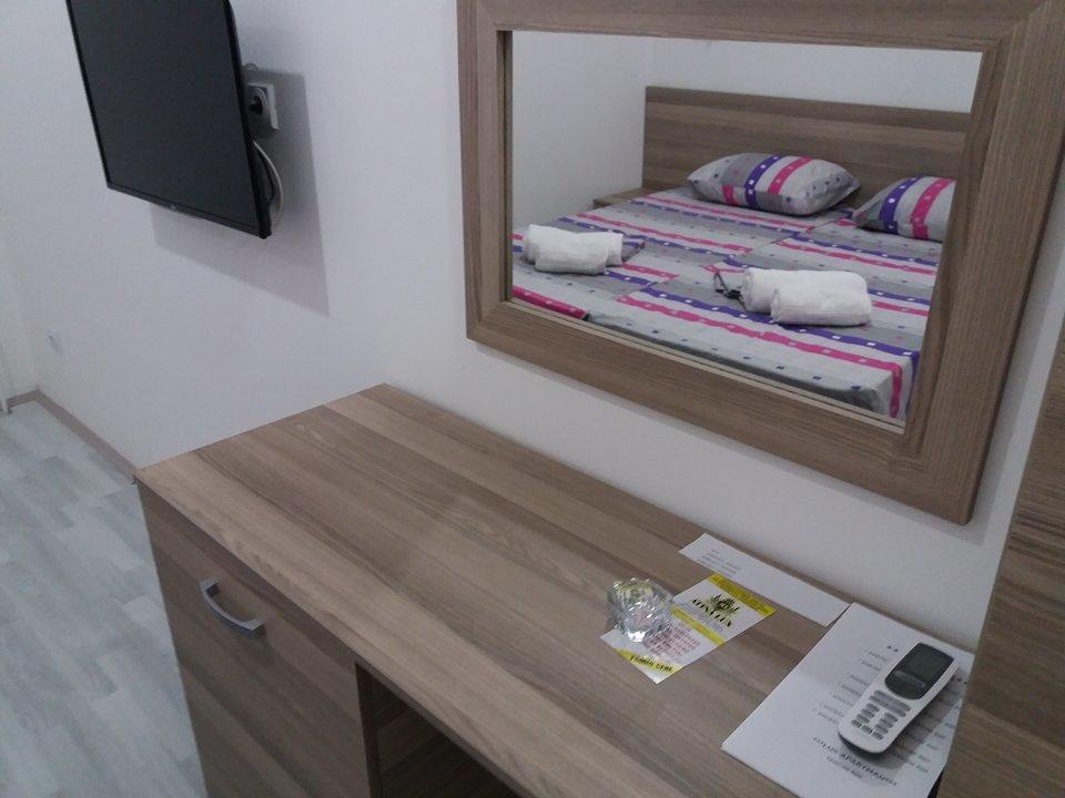 Atina Lux Hostel Leskovac  Buitenkant foto