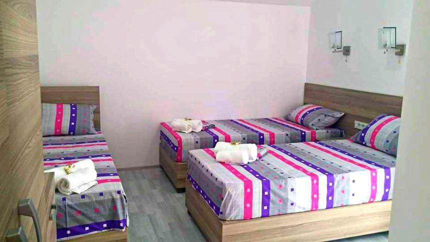 Atina Lux Hostel Leskovac  Buitenkant foto